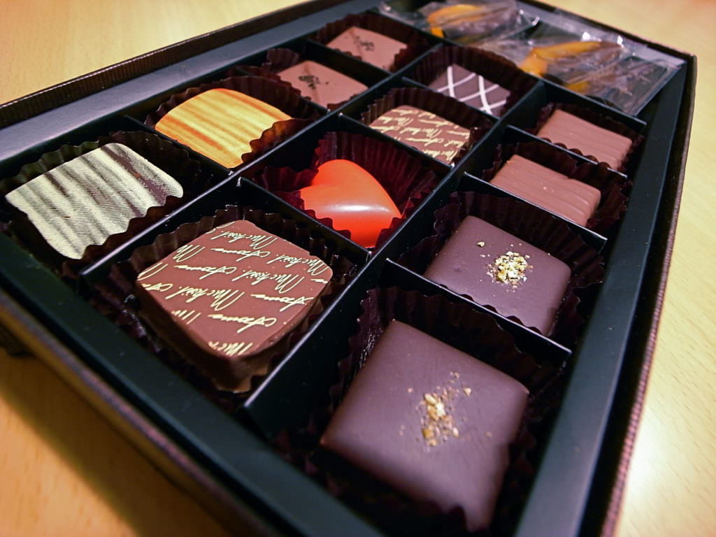 1280px-Valentine's_Day_Chocolate